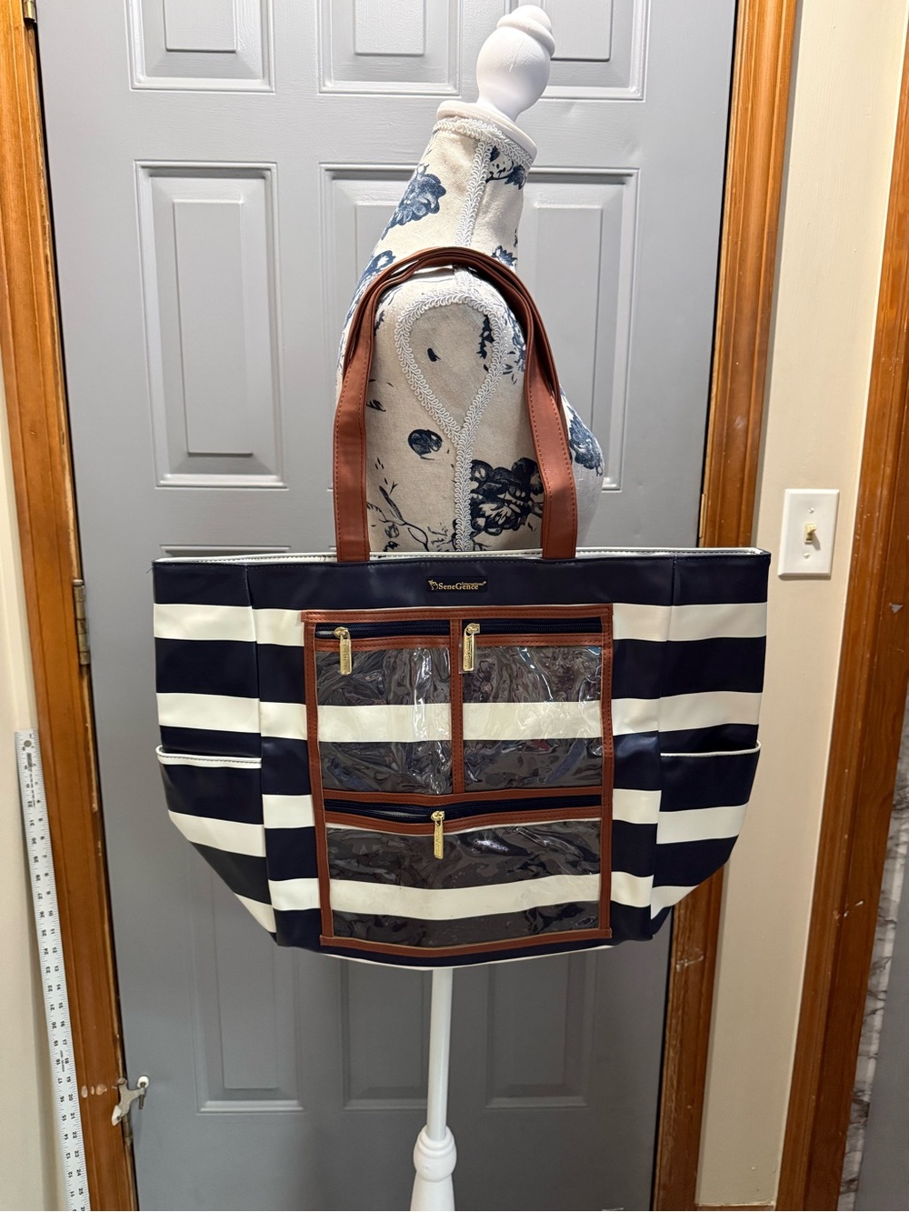 SeneGence LipSense "WOW" Distributor Clear window stripe travel Bag - NWOT